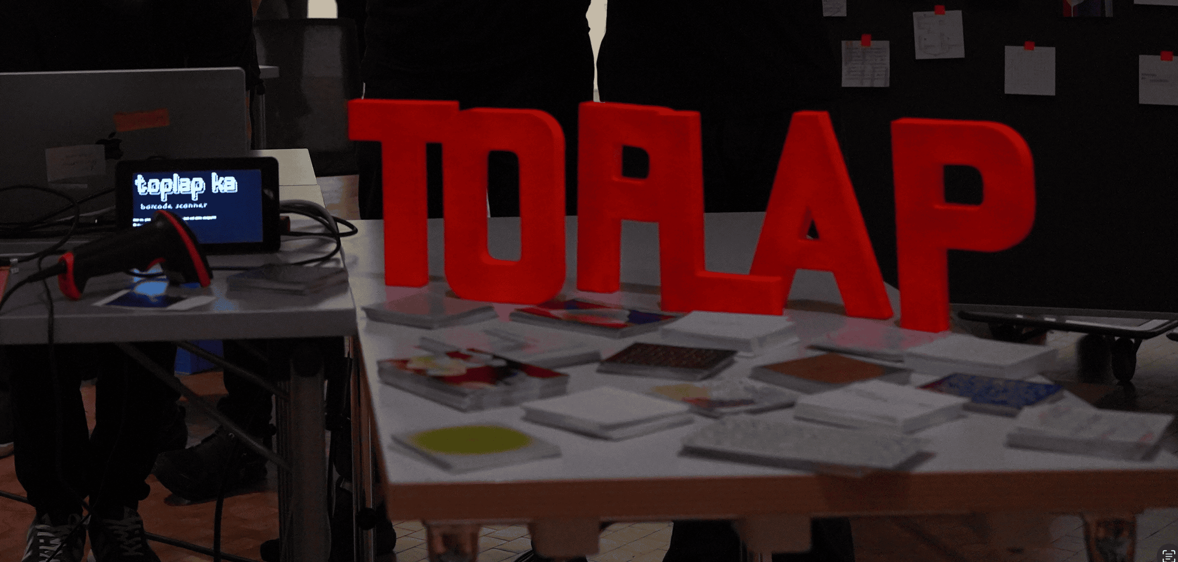 toplap booth